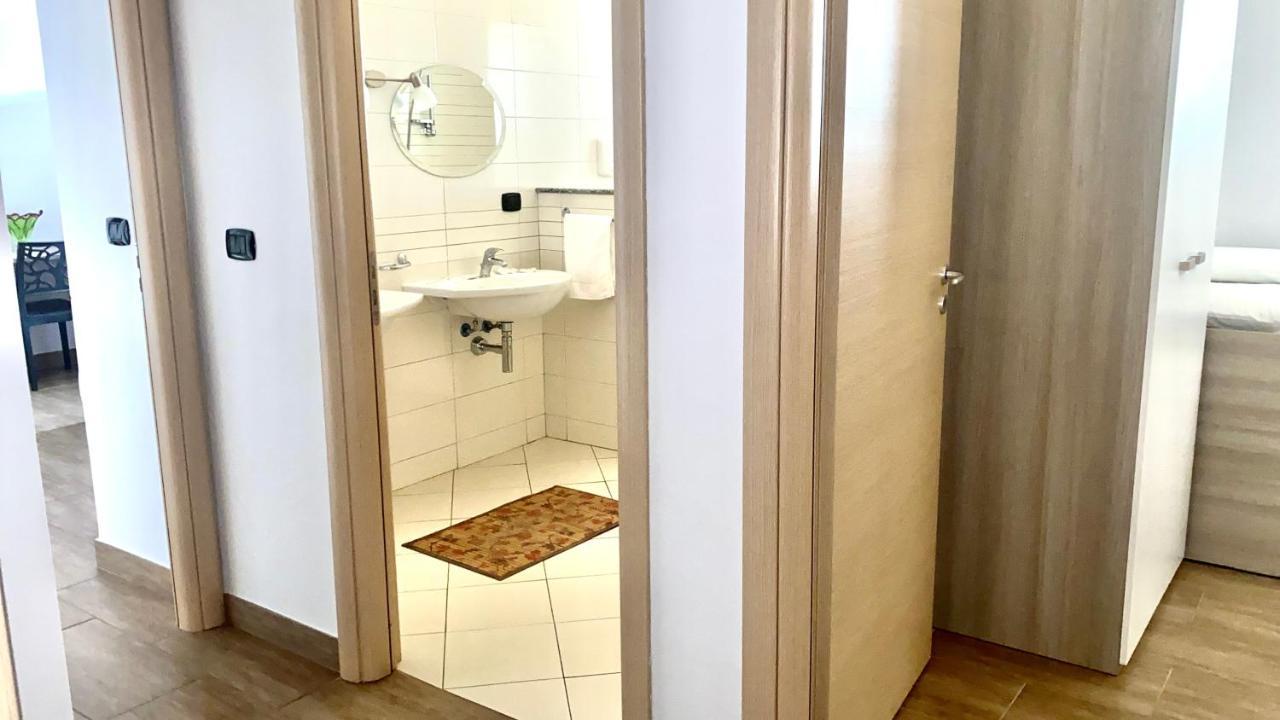 Casa Vacanze E Fitta Camere San Nico コリリアーノ・カーラブロ エクステリア 写真