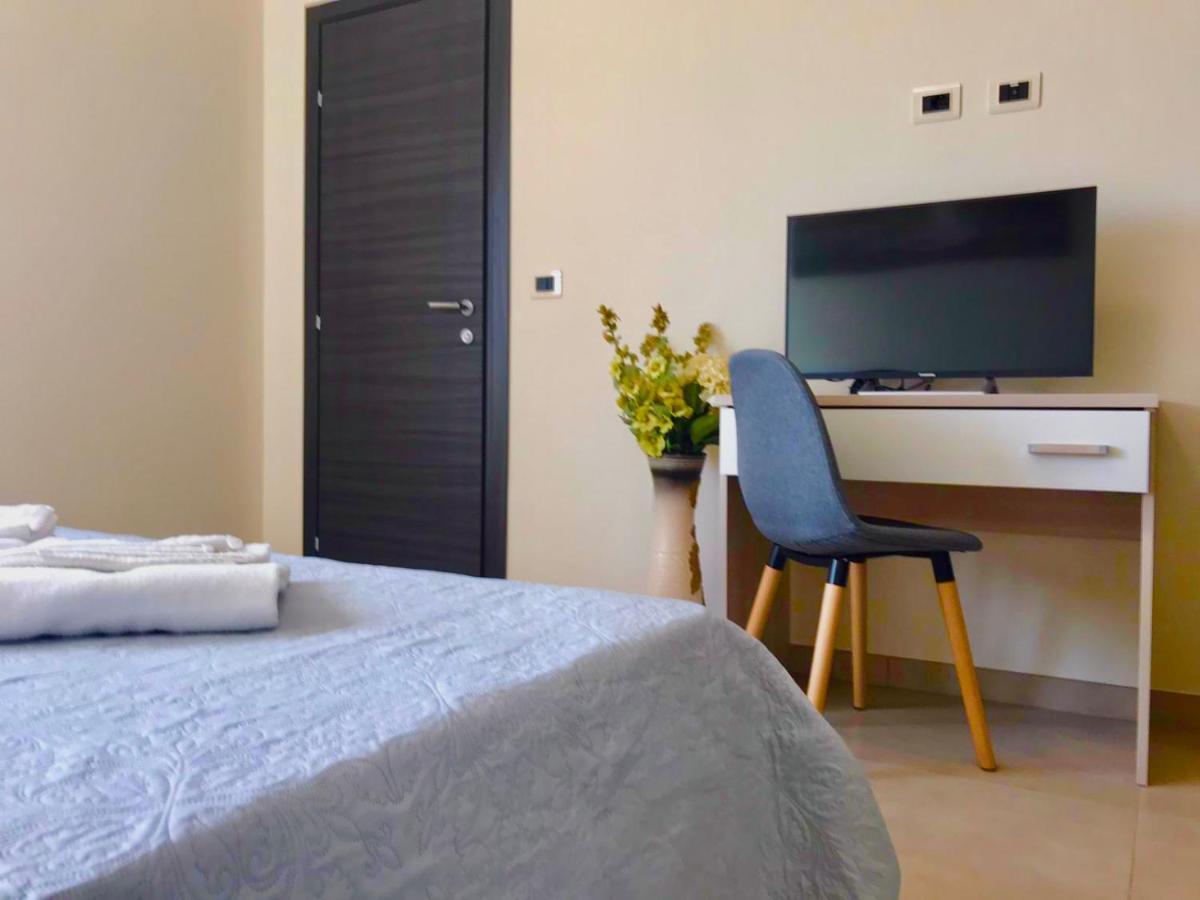 Casa Vacanze E Fitta Camere San Nico コリリアーノ・カーラブロ エクステリア 写真