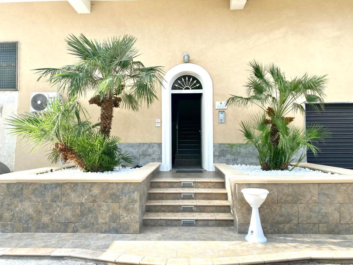 Casa Vacanze E Fitta Camere San Nico コリリアーノ・カーラブロ エクステリア 写真
